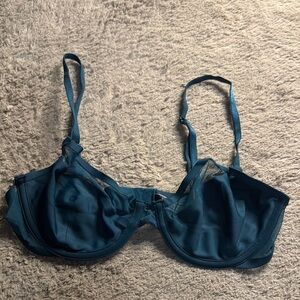 Victoria's Secret Blue Underwire Bra with Adjustable Straps
